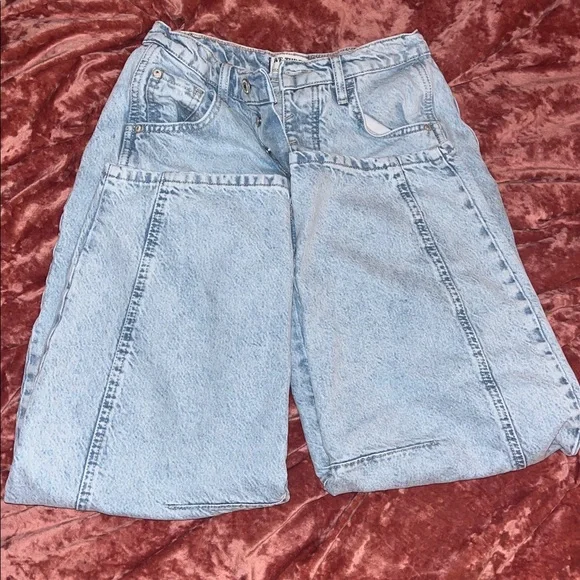 We The Free Sky Blue Barrel leg Denim Jeans - Picture 4 of 8